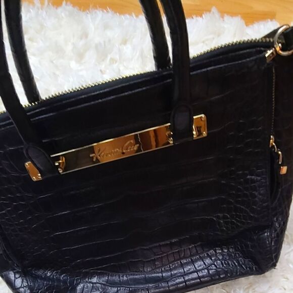 Kenneth Cole handbag - Picture 9 of 9